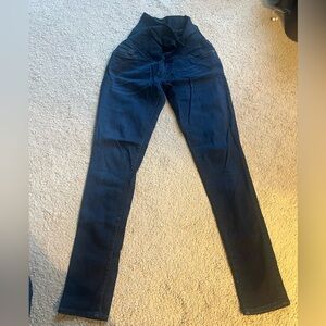 Comfy maternity jeans
